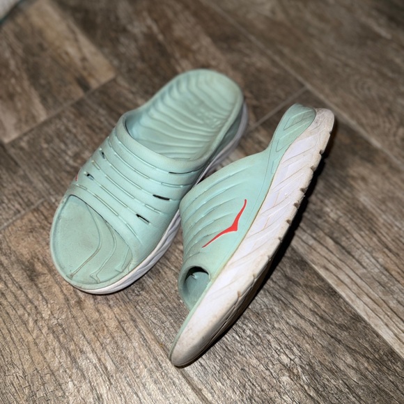 Hoka Slides - Picture 3 of 4